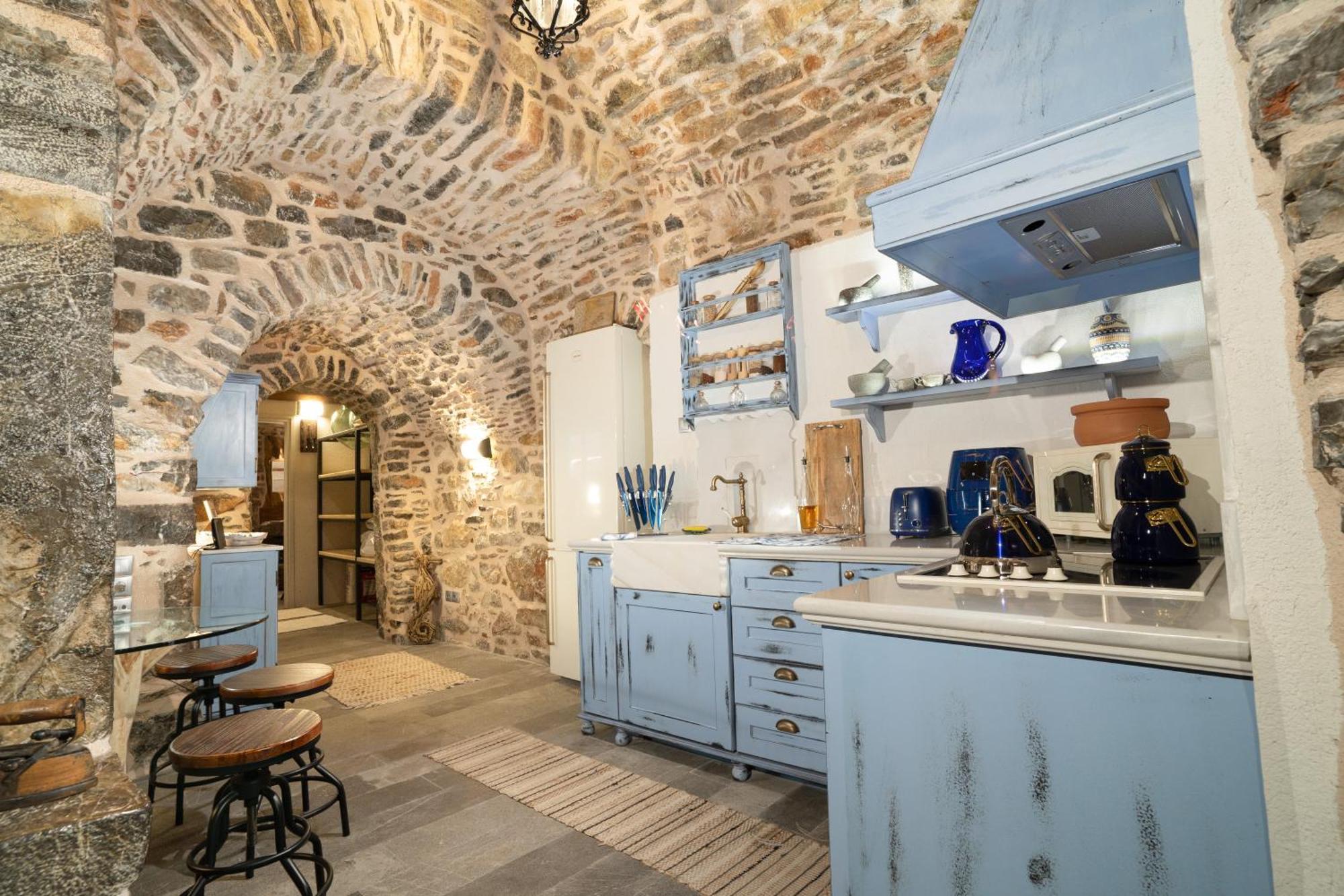 Byzantine Home In The Castle Места Экстерьер фото
