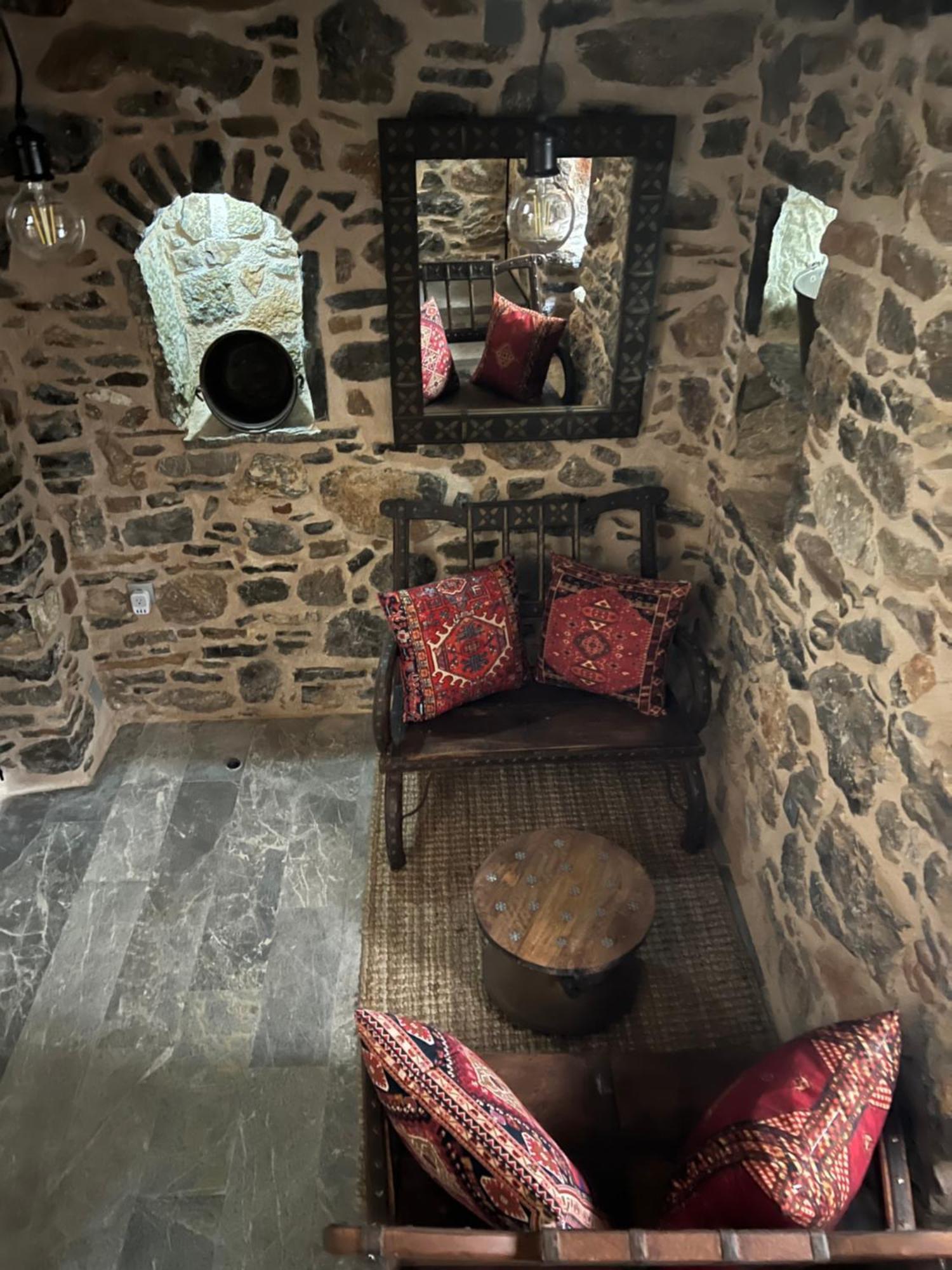 Byzantine Home In The Castle Места Экстерьер фото